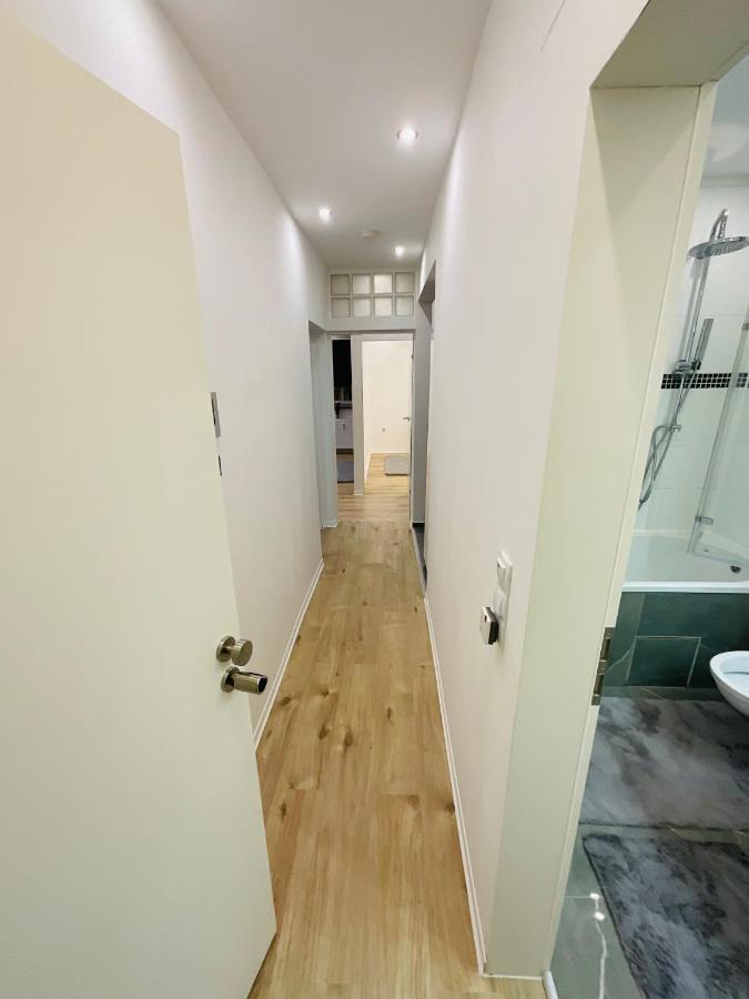 Nidderau Best Central Apartment - Am Marktplatz - Up To 5 - Next To Frankfurt And Hanau - Coffee And Snacks - Netflix, Prime, Disney מראה חיצוני תמונה